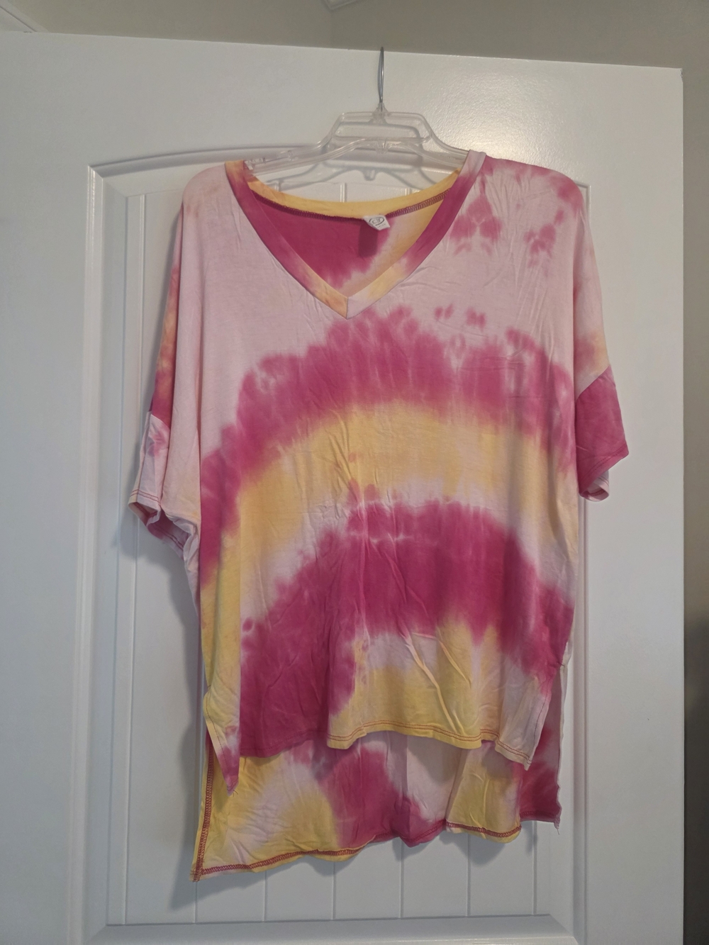 Women's V-Neck Tie-Dye Short Sleeve Top in Pink and Yellow